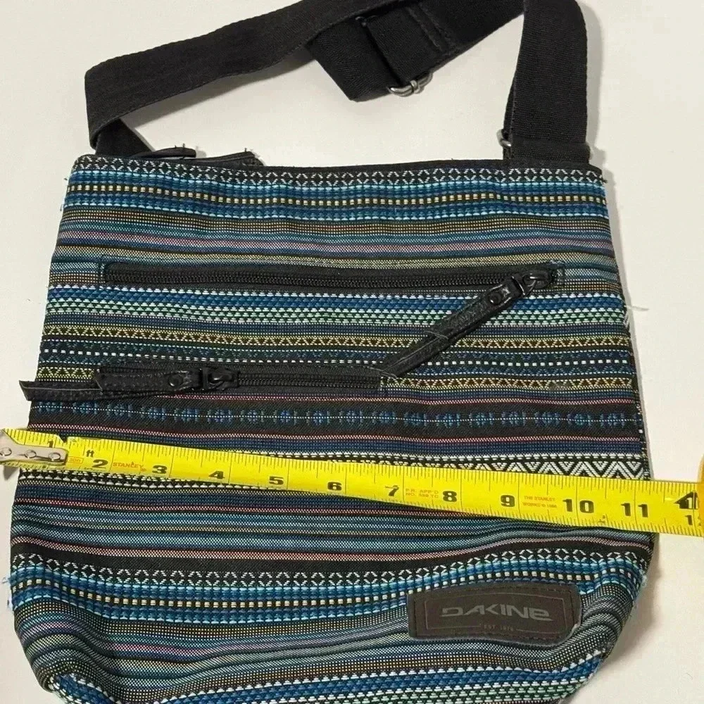 Dakine unisex crossbody bag